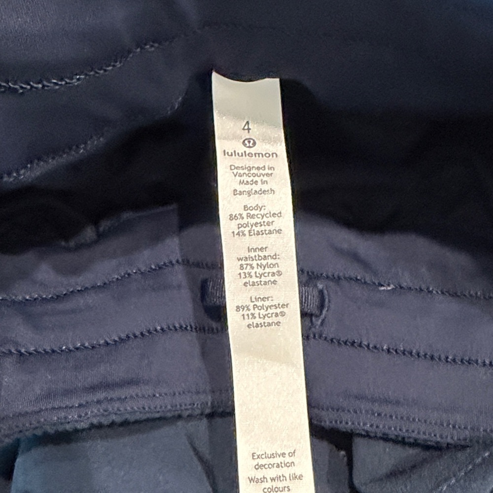 Lululemon navy shorts never worn tracker shorts 4” - Picture 2 of 3